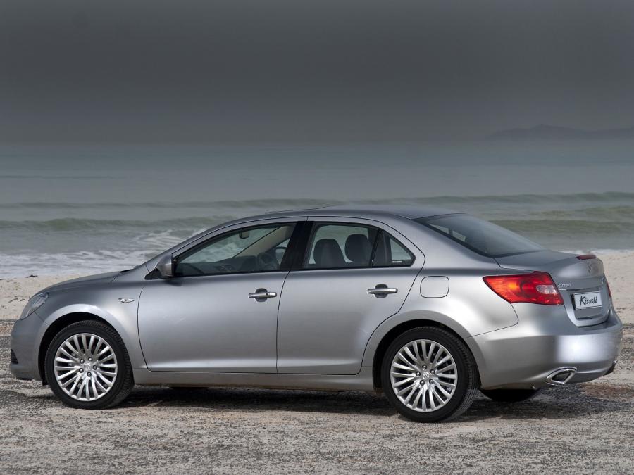  Suzuki Kizashi 2011 года  (ZA) (фото 5 из 30)
